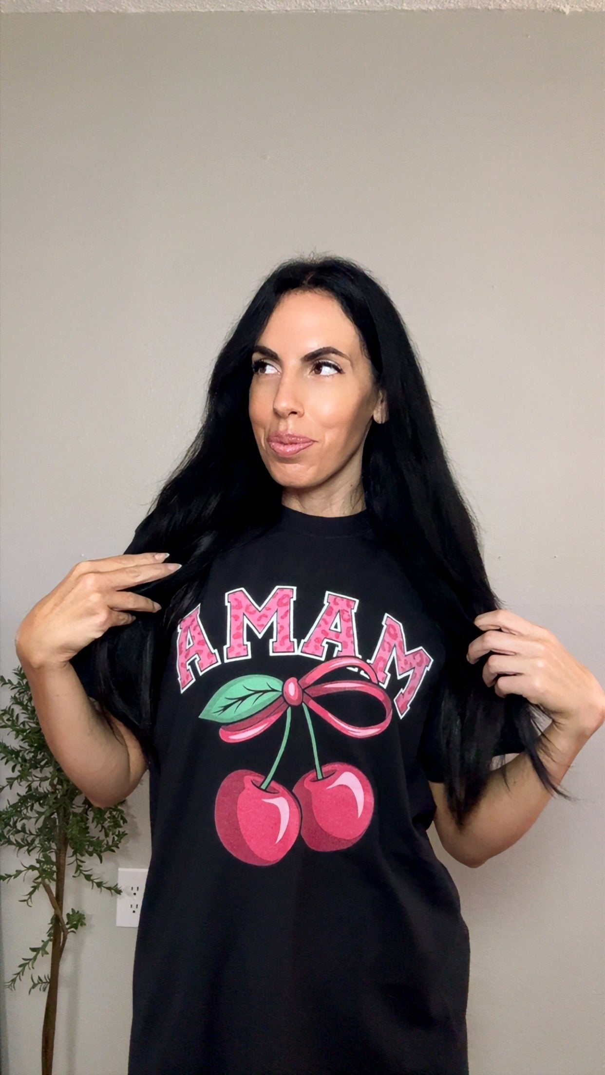 MAMA CHERRY GRAPHIC